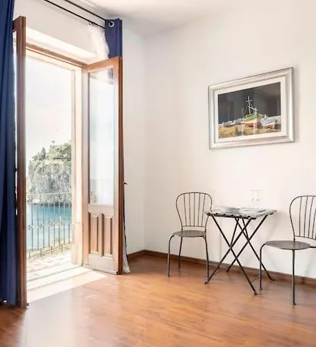 Konukevi Isola Bella - Il Pescatore Taormina