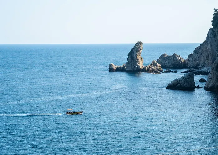 Konukevi Isola Bella - Il Pescatore Taormina